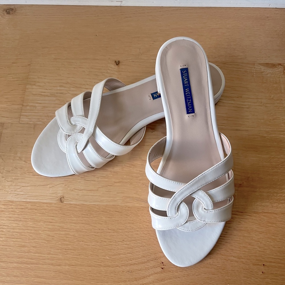 LIKE NEW Stuart Weitzman Sandals White Size 8.5
